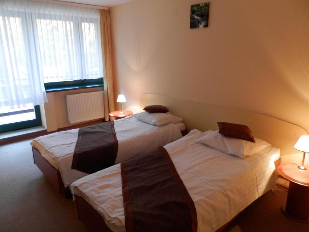 Osrodek Beskid Fizjo & Spa Korbielów Rom bilde